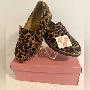NWT‼️Taryn Rose Animal Print Loafers -Weatherproof -Size 8M